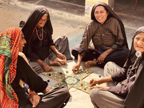 Kalaraksha Women at play, Gujarat 