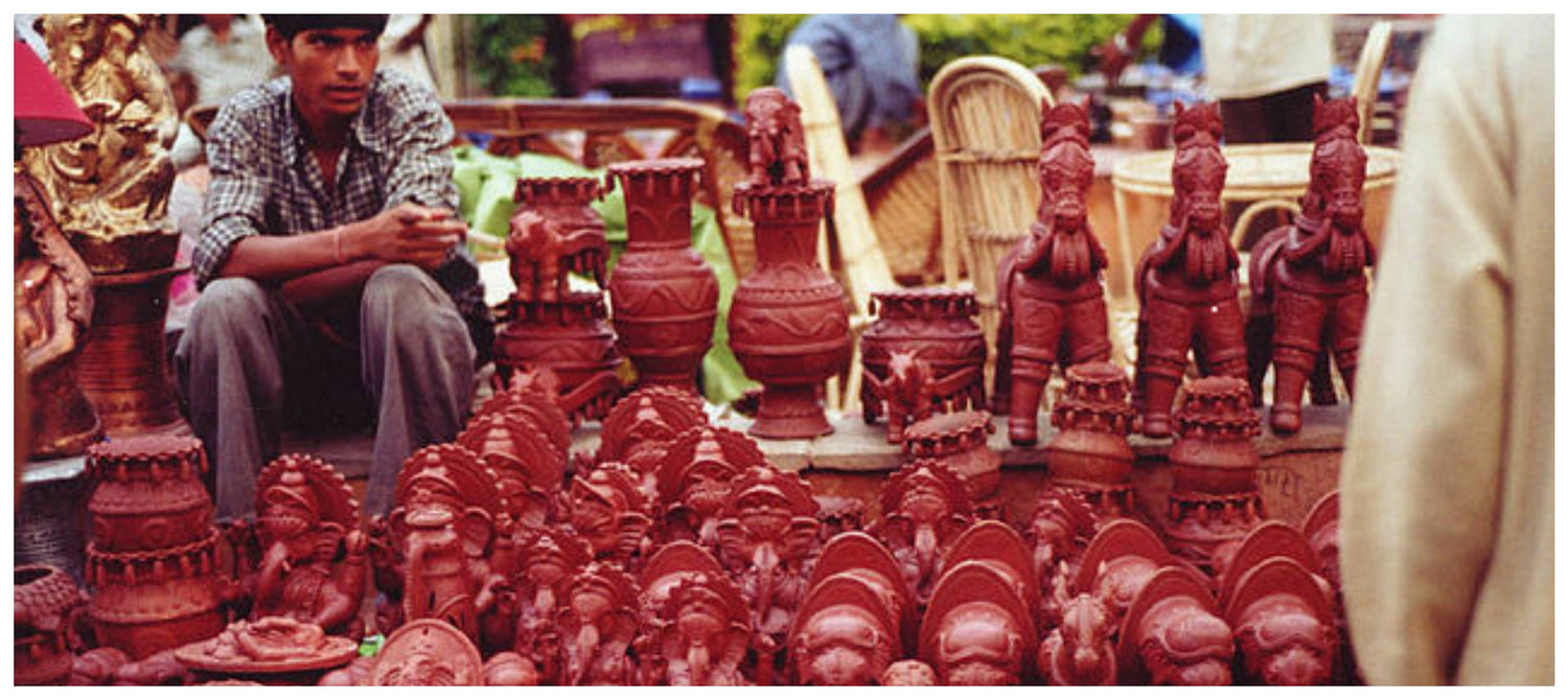 Delhi Handicrafts Market {Dilli haat}