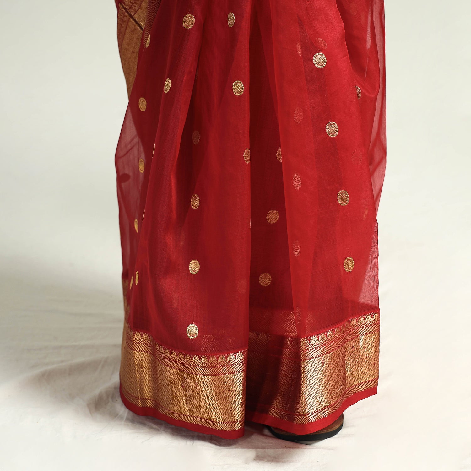 Traditional Chanderi Katan Silk Handloom Saree with Nakshi Zari Border & Buti