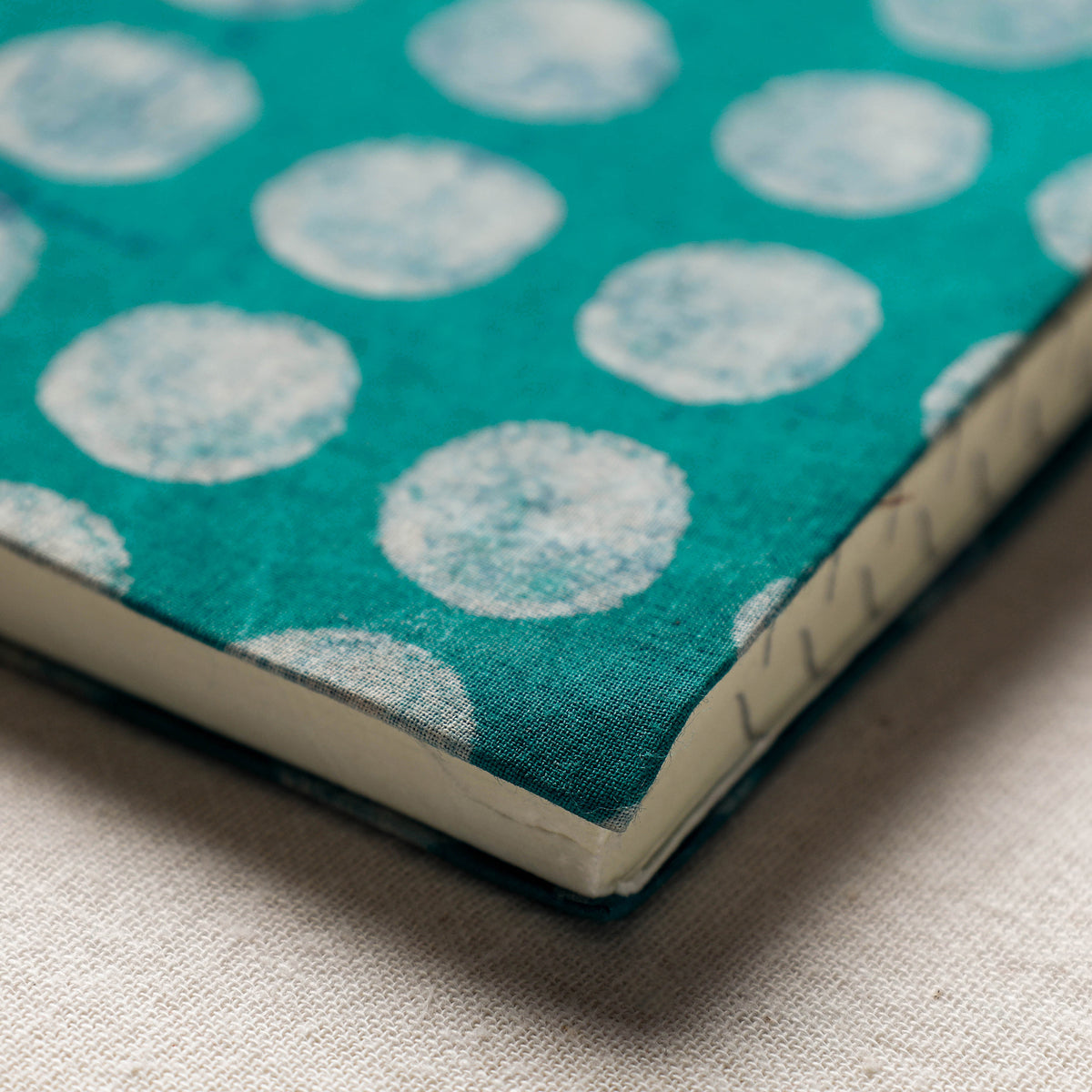 Flower Art Work Special Visitor Notebook (6 x 9 in)
