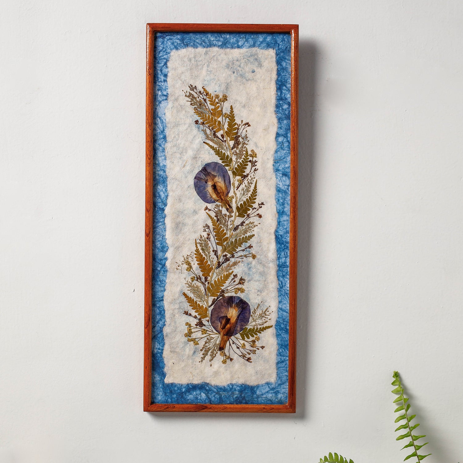 Classic Natural Flower Art Work Wall Hanging Wooden Frame (15 x 6 in)