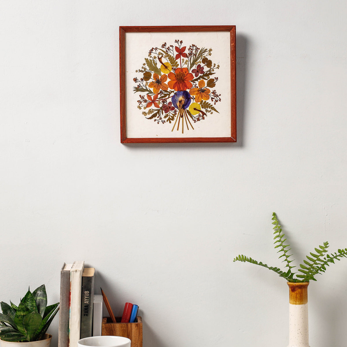 Classic Natural Flower Art Work Wall Hanging Wooden Frame (8 x 8 in)