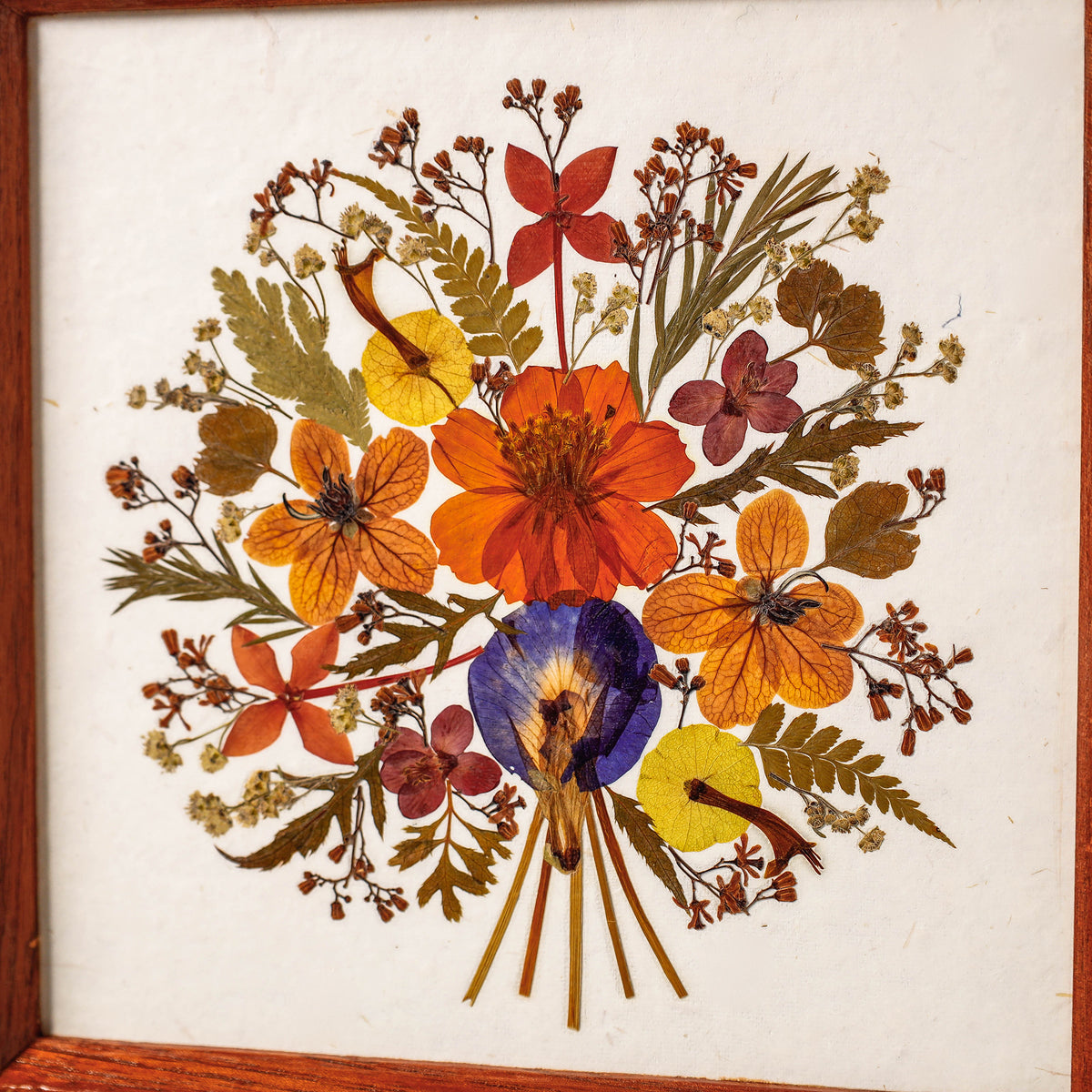 Classic Natural Flower Art Work Wall Hanging Wooden Frame (8 x 8 in)