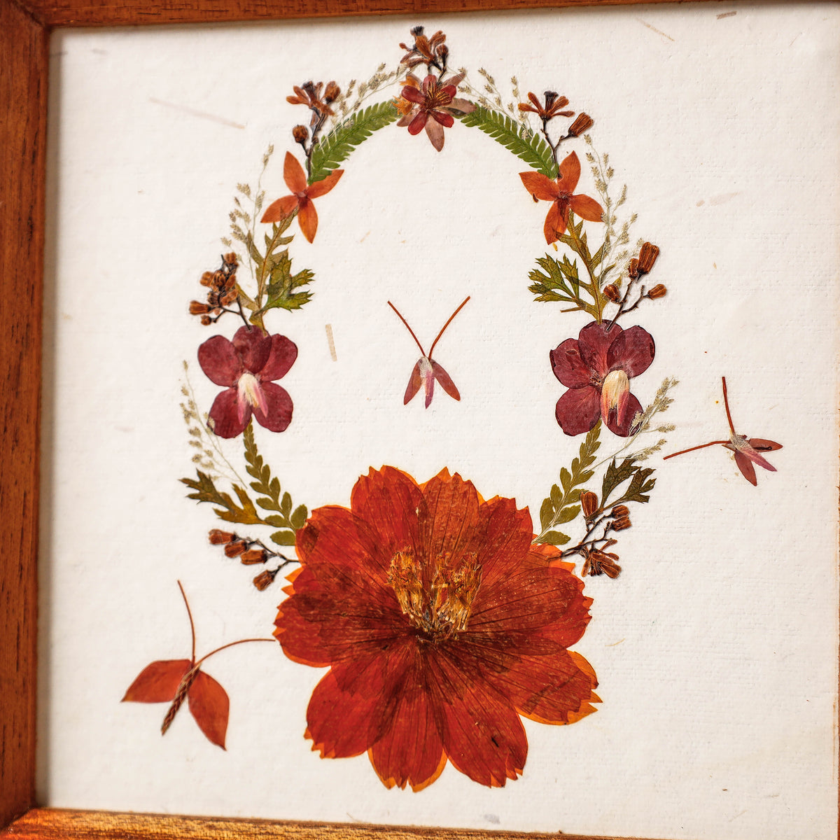 Classic Natural Flower Art Work Wall Hanging Wooden Frame (6 x 6 in)
