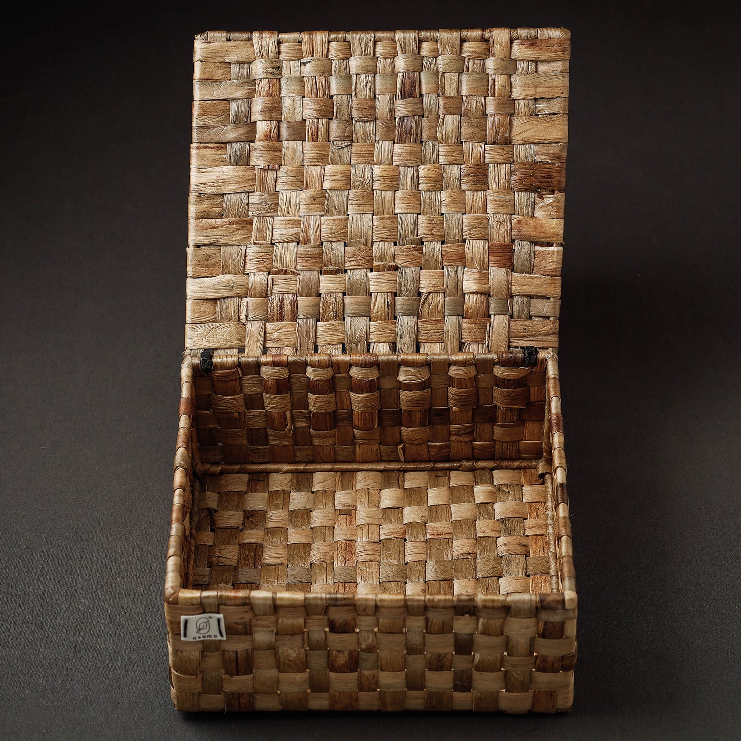Handcrafted Organic Water Hyacinth Basket (9 x 8 in)