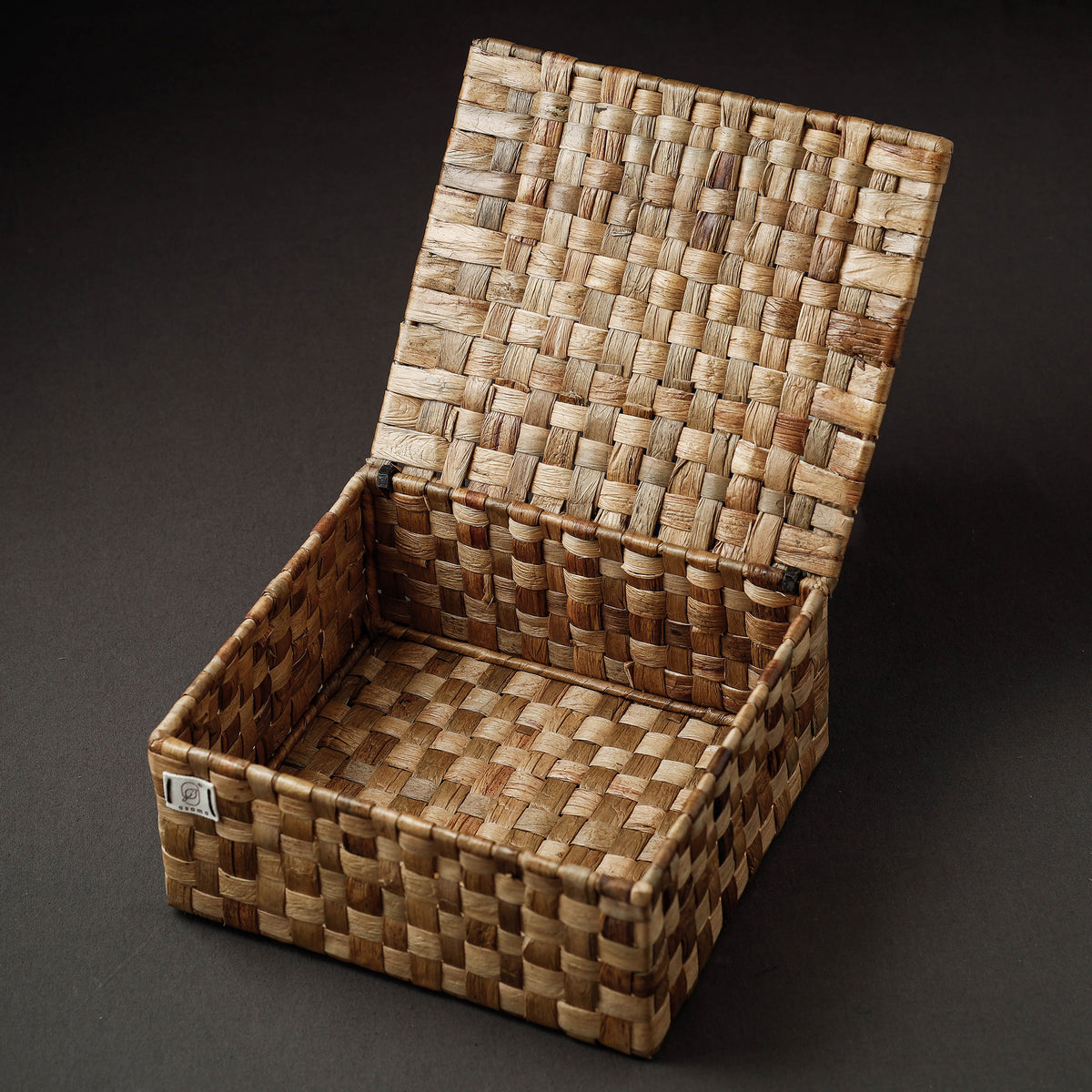 Handcrafted Organic Water Hyacinth Basket (9 x 8 in)