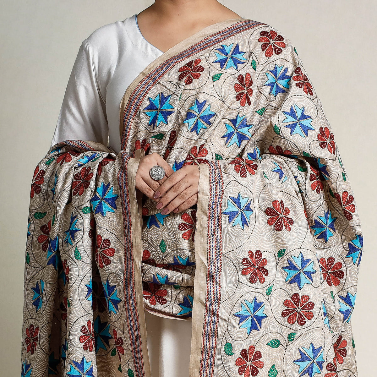 Authentic Bengal Kantha Embroidered Pure Tussar Silk Handloom Dupatta