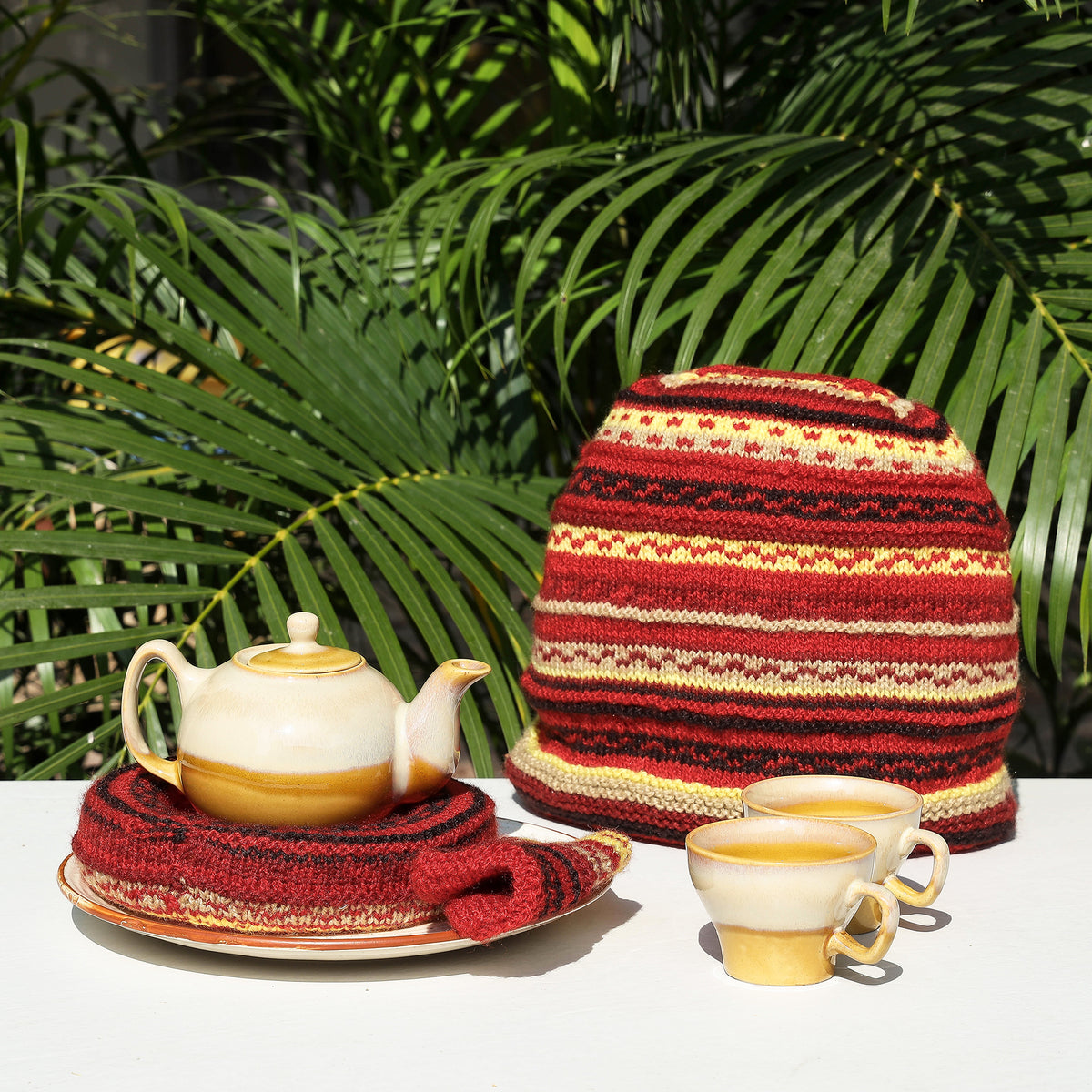 Kumaun Hand-knitted Woolen Tea Cozy Set