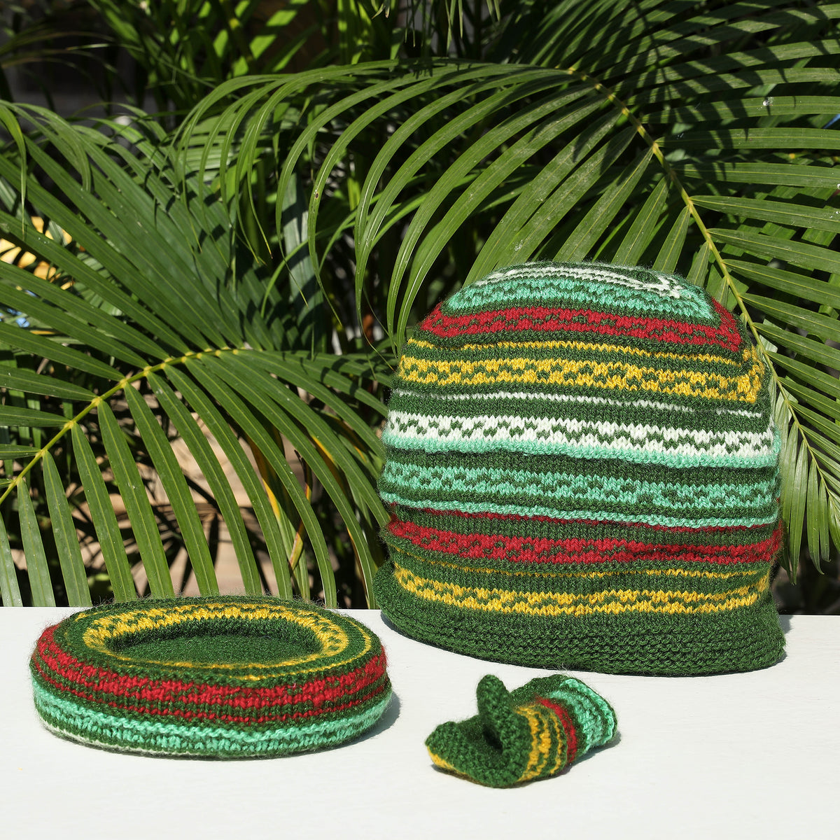 Kumaun Hand-knitted Woolen Tea Cozy Set