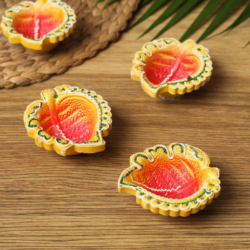 Decorative Handpainted Terracotta Diya (Set of 4)
