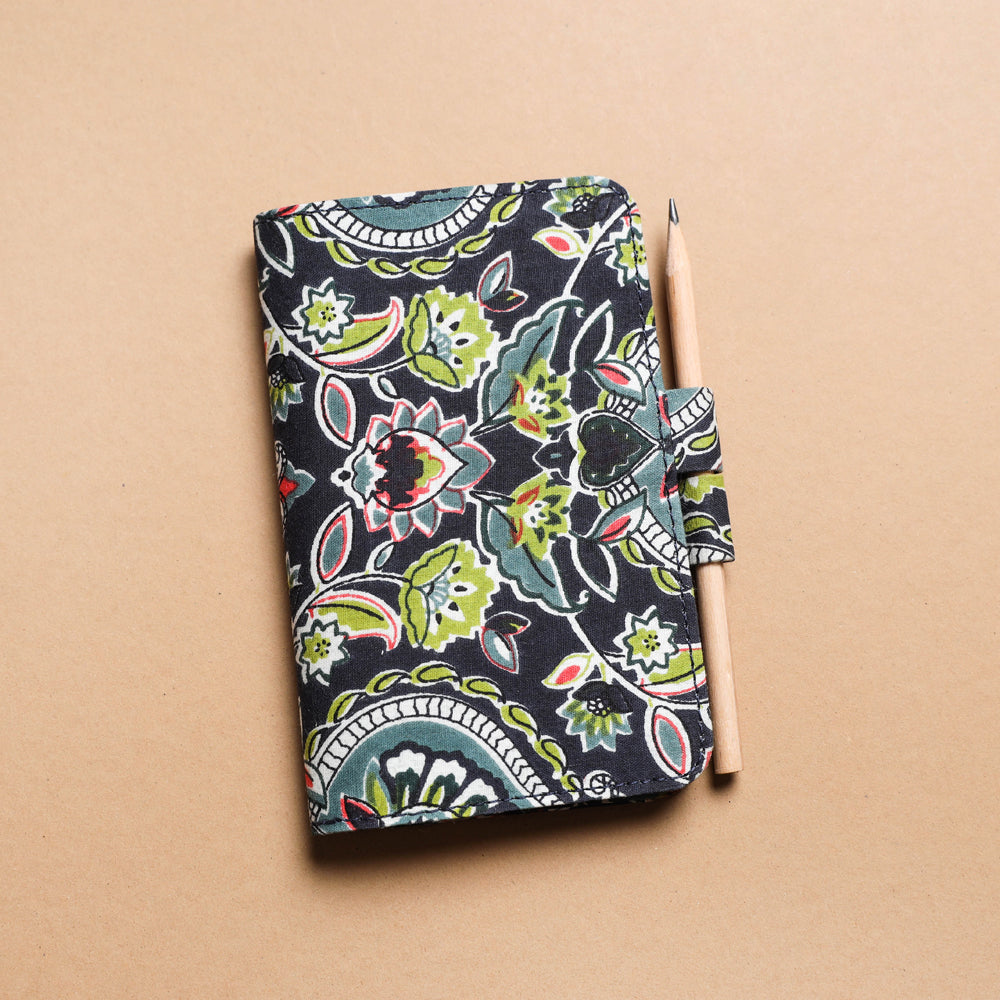 Sukriti Handmade Classic Notebook with Pencil (Small)