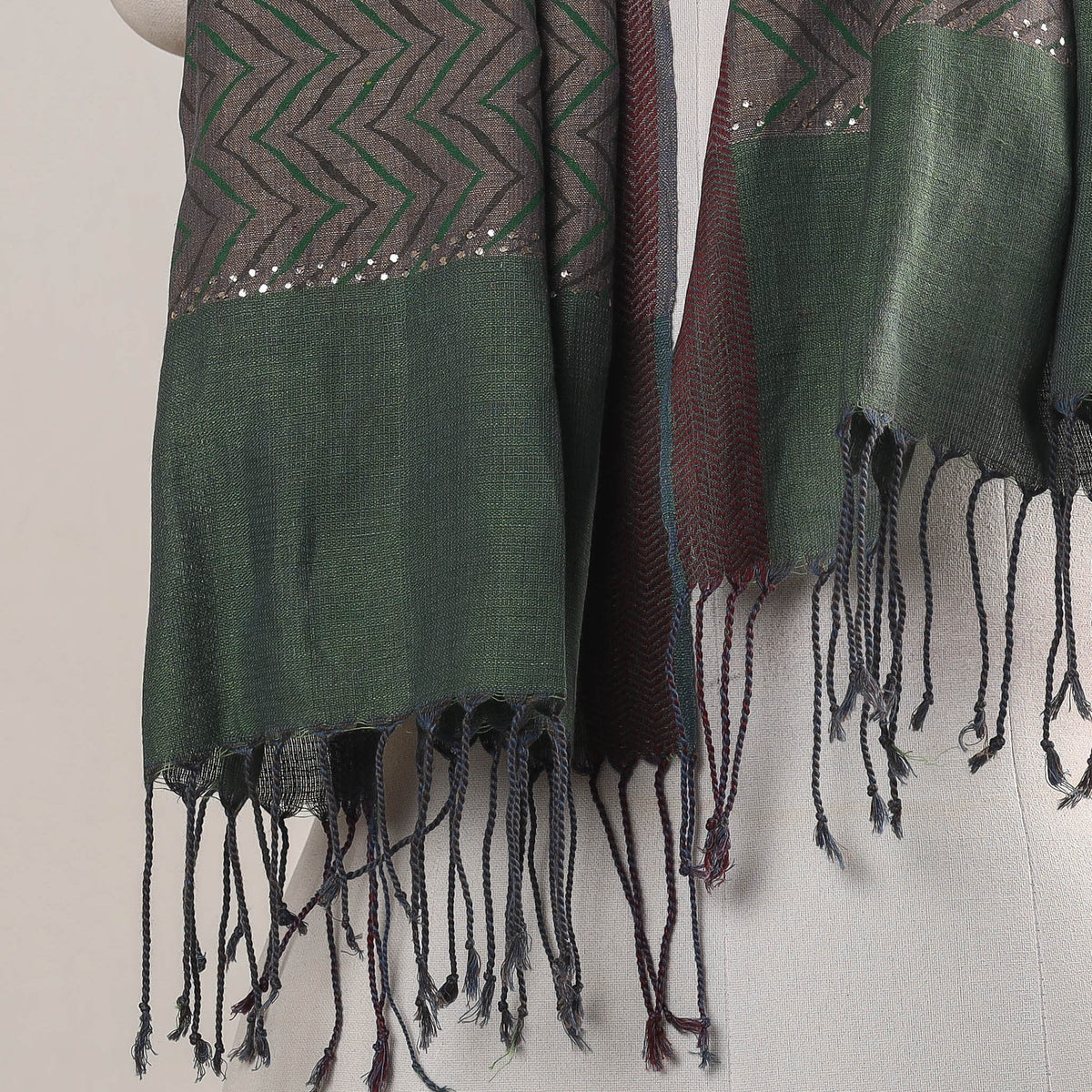 Karomi Jamdani Handwoven Silk Stole from Bengal