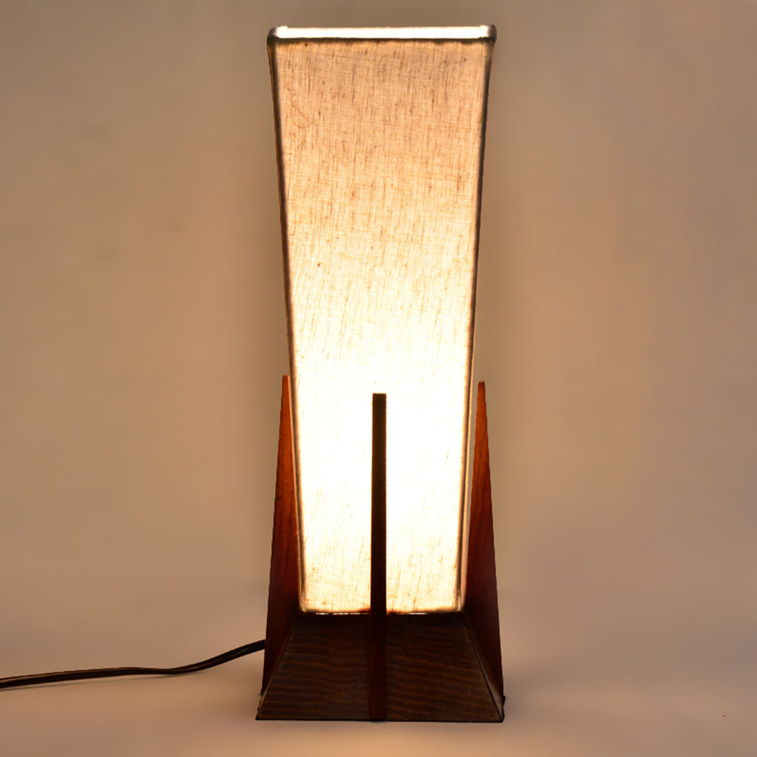 Pyramid Table Lamp In Sheesham Wood (14 Inch)