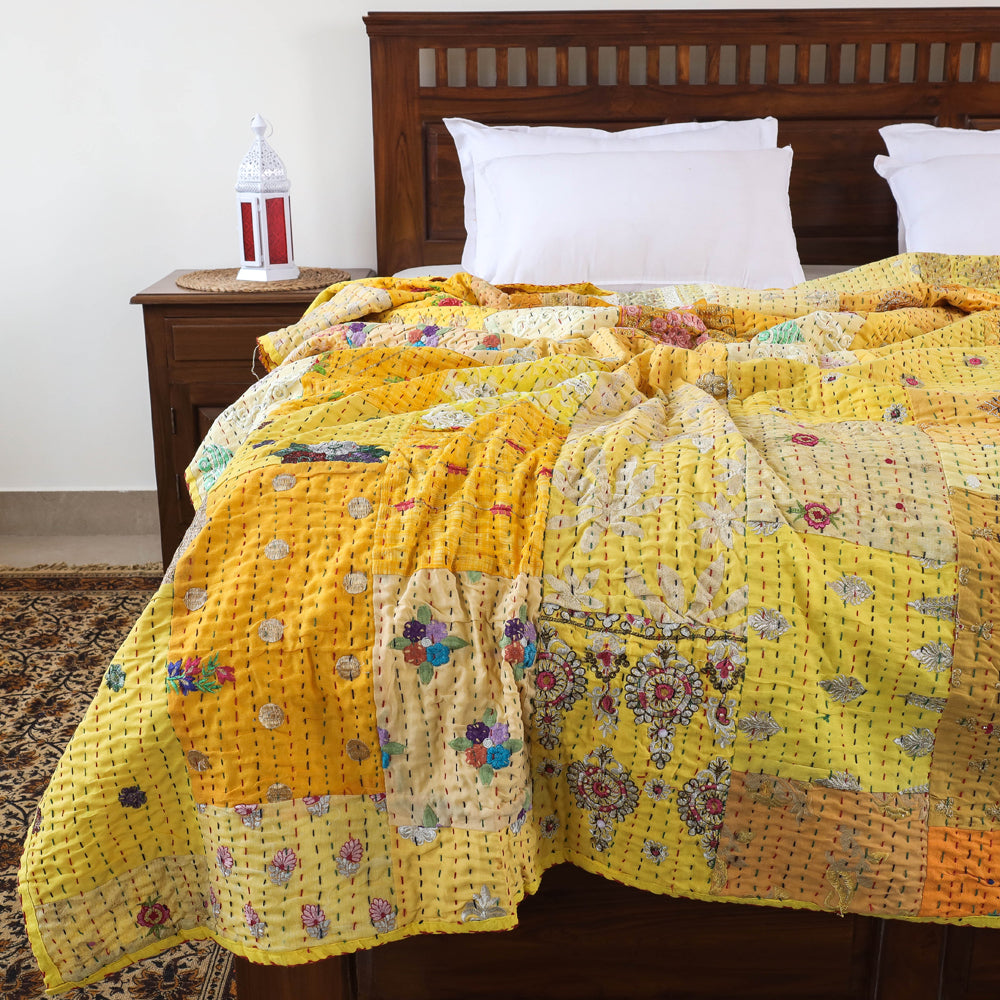 Khambadiya Kantha Patchwork Patola cotton Quilt (106 x 88 in)