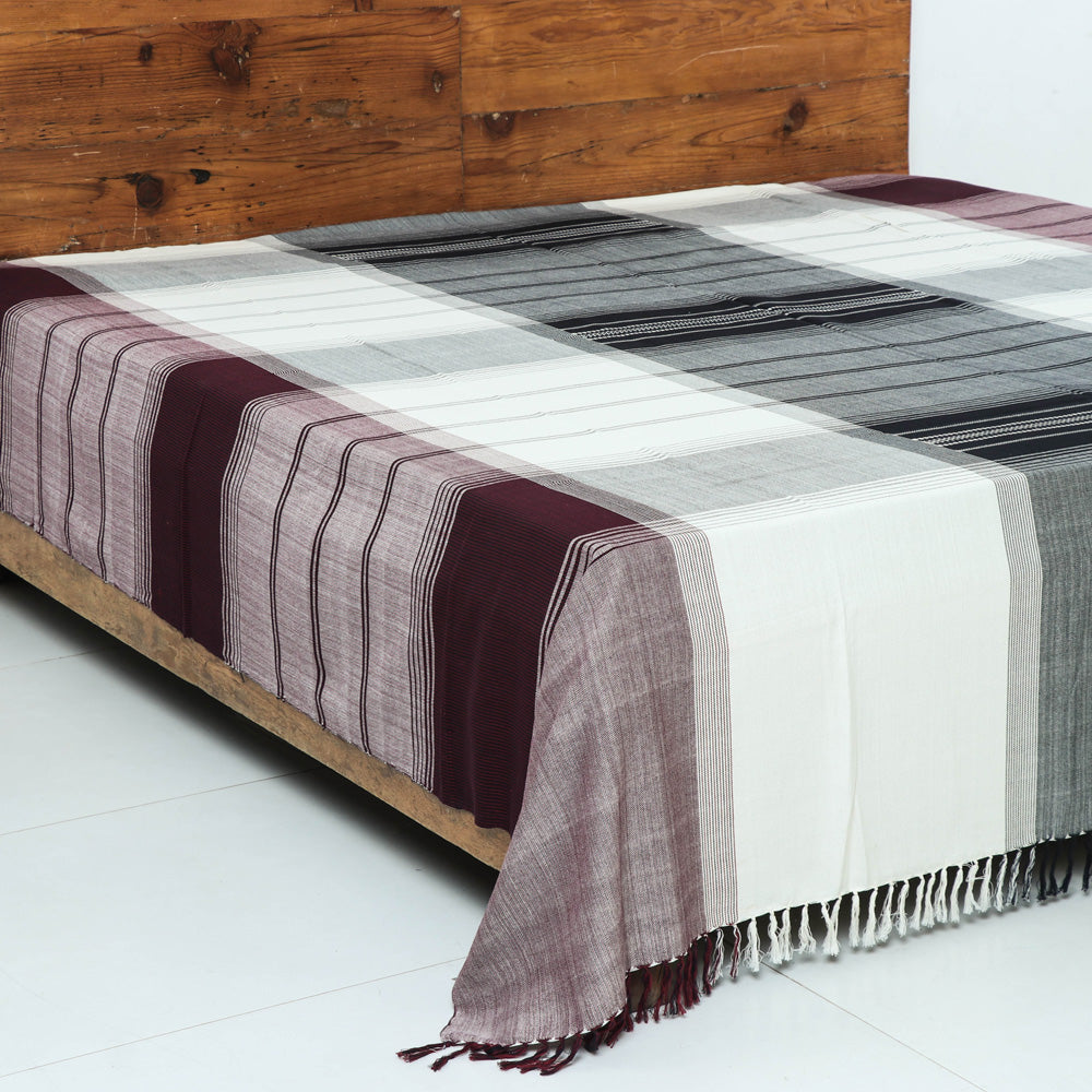 Kutch Weave Pure Handloom Cotton Bedcover (90 x 108 in)