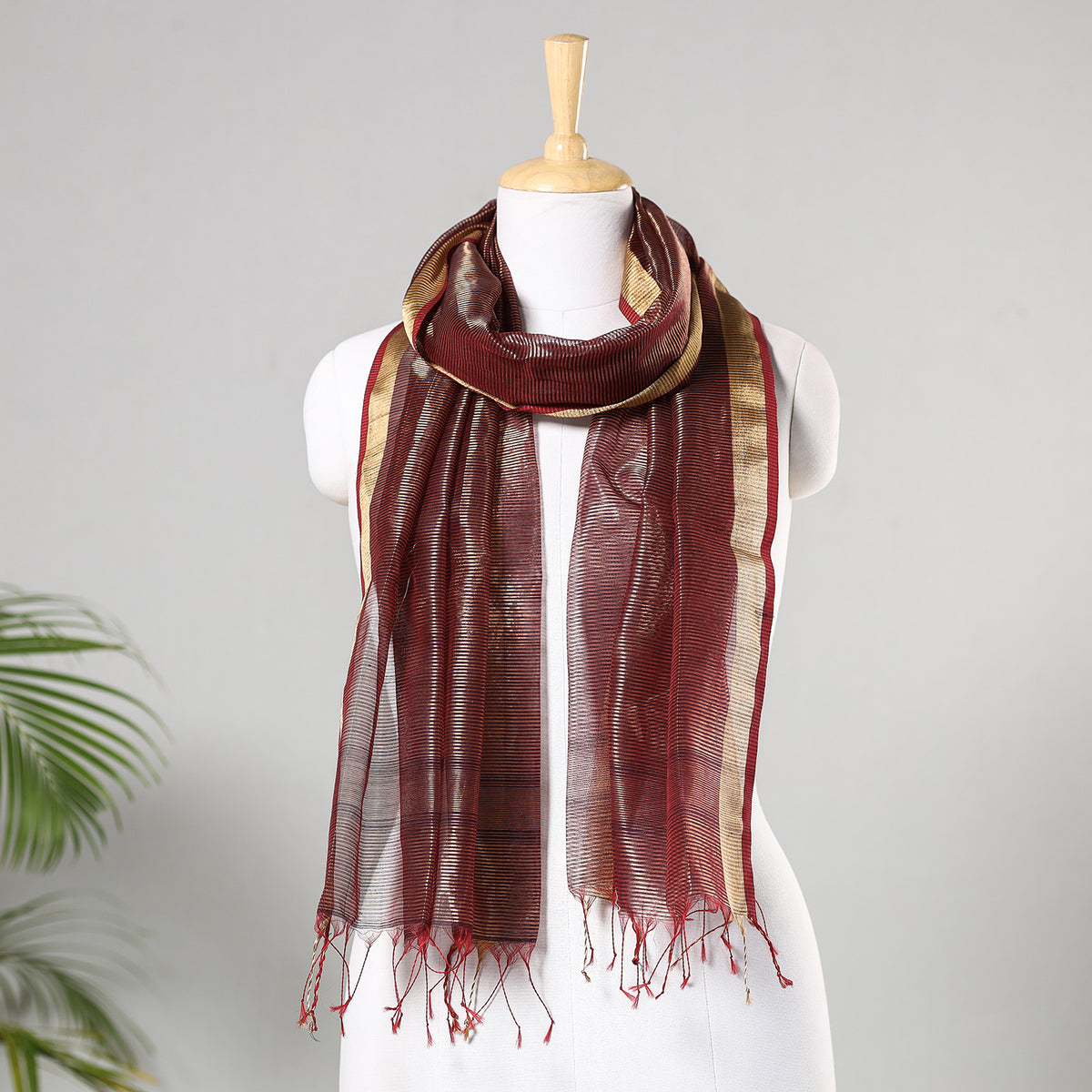 Traditional Maheshwari Tissue Silk Handloom Zari Work Stole