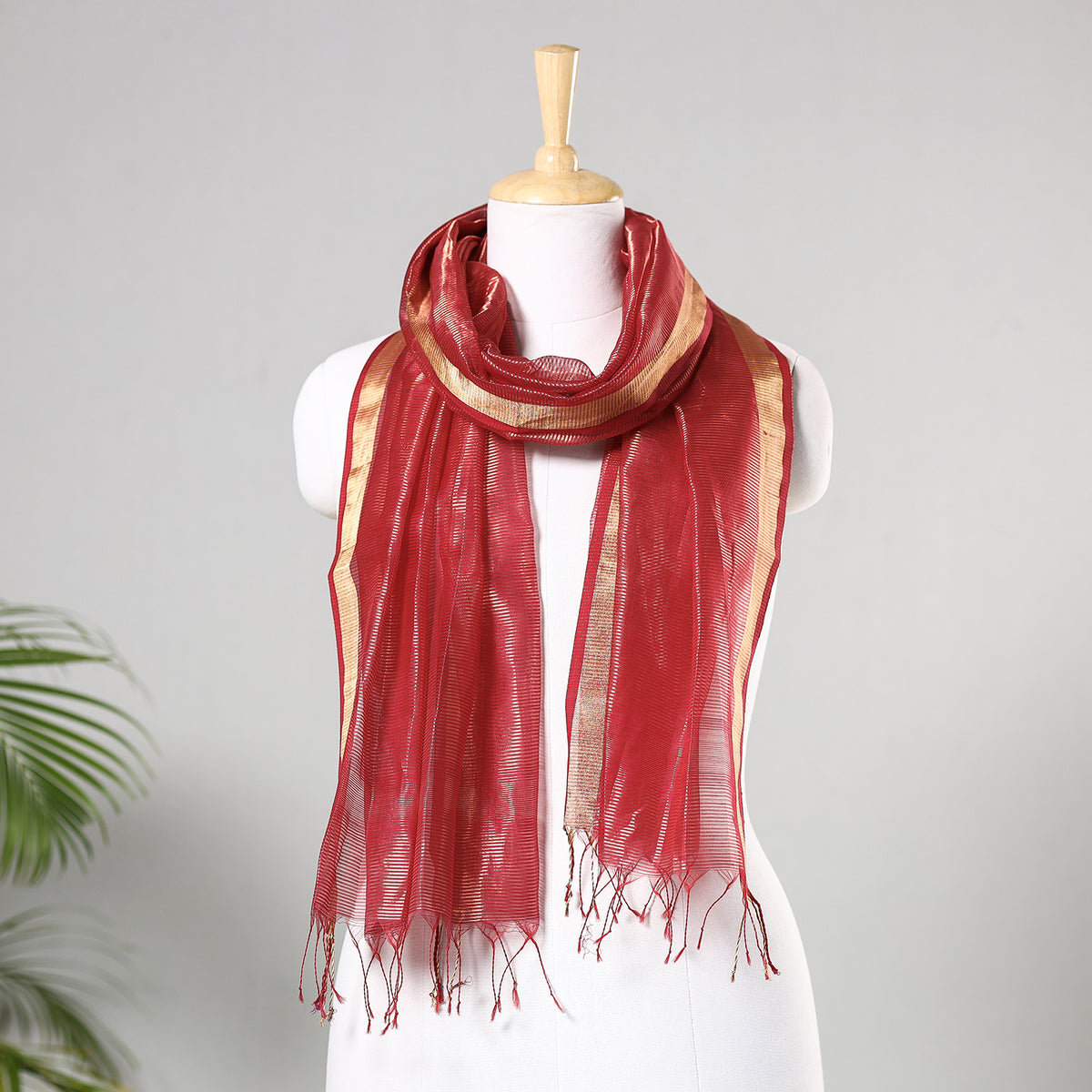 Traditional Maheshwari Tissue Silk Handloom Zari Work Stole