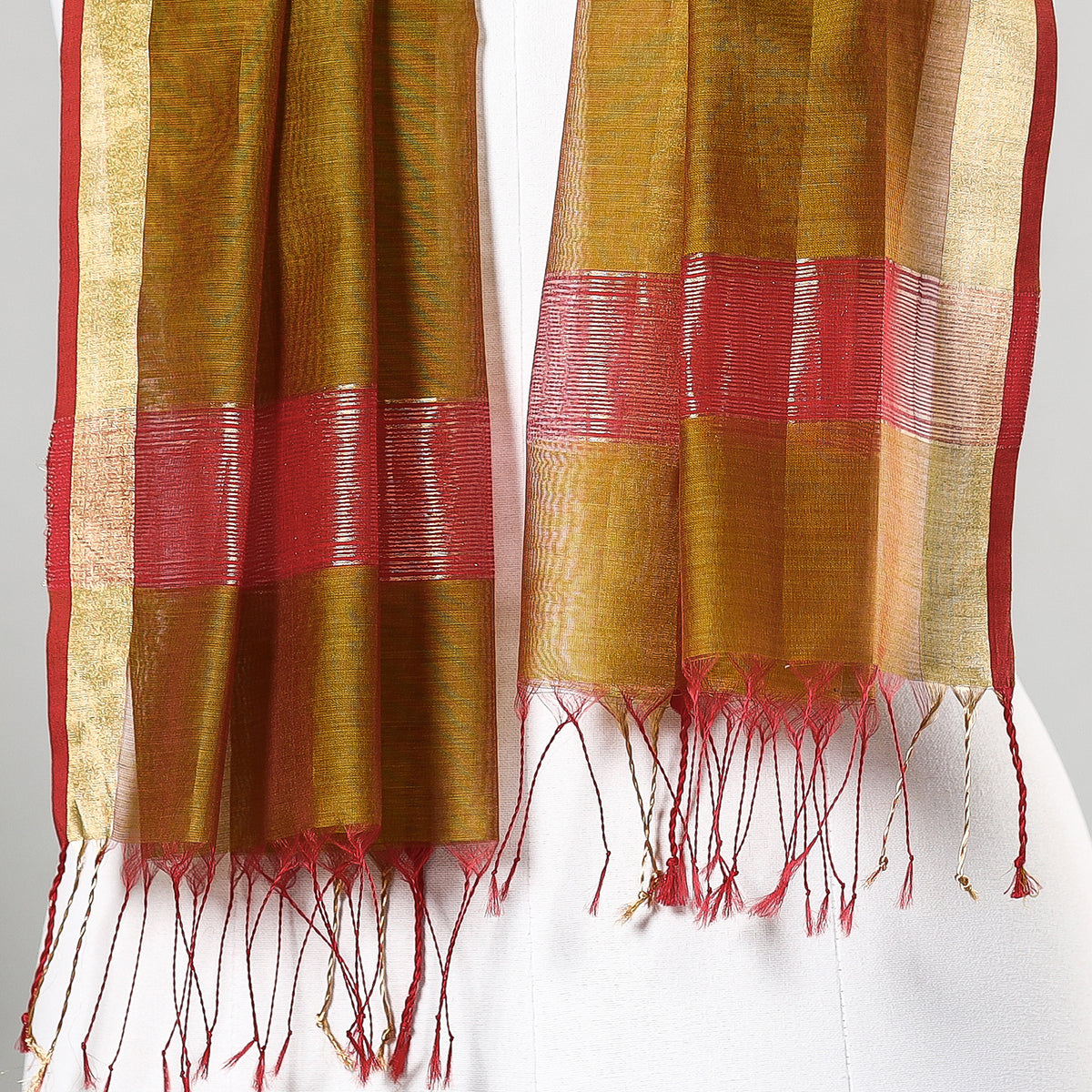 Traditional Maheshwari Silk Handloom Zari Work Stole