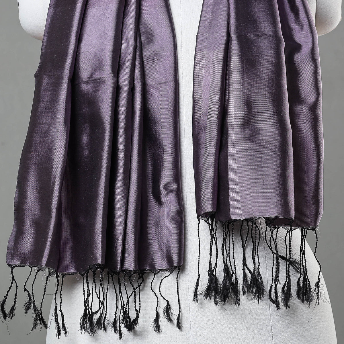 Traditional Maheshwari Silk Handloom Stole with Tassels