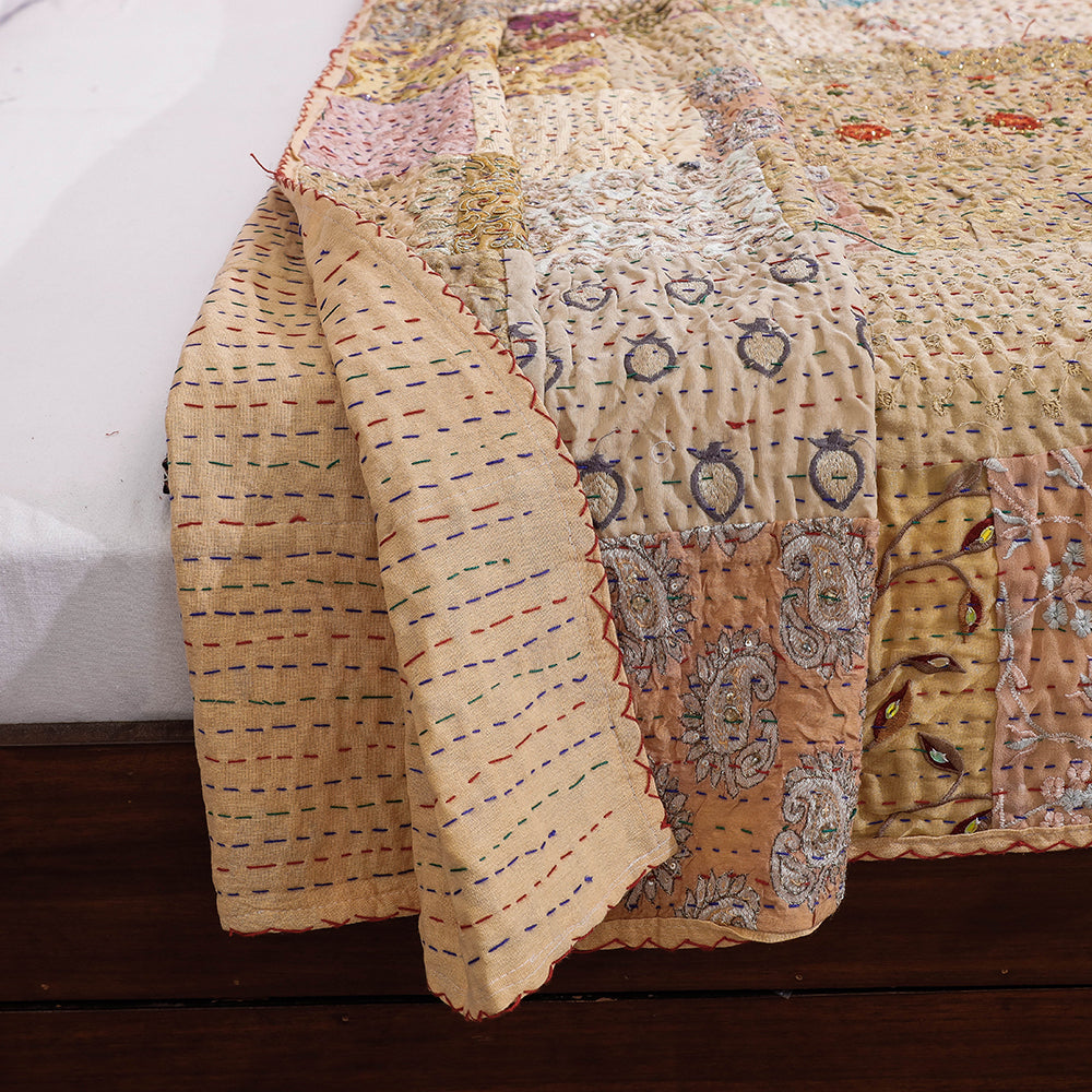 Khambadiya Patchwork Patola Silk Cotton Quilt / Gudri / Blanket (108 x 90 in)
