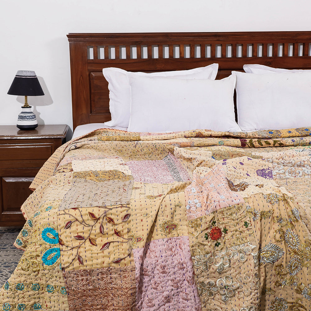 Khambadiya Patchwork Patola Silk Cotton Quilt / Gudri / Blanket (108 x 90 in)
