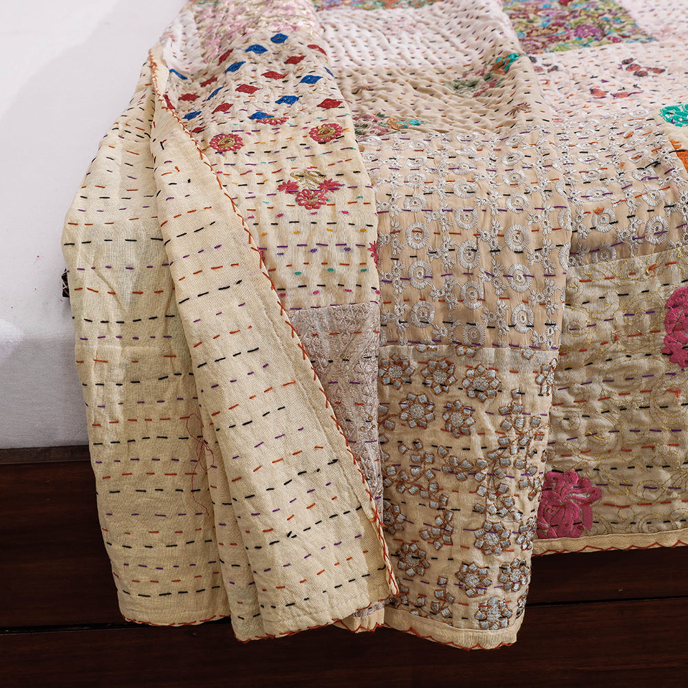 Khambadiya Patchwork Cotton Quilt / Gudri / Blanket (105 x 91 in)