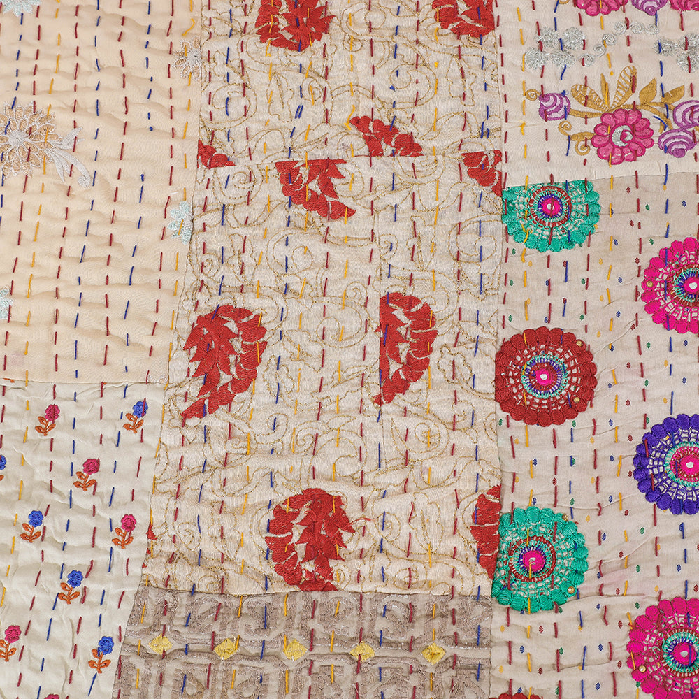 Khambadiya Patchwork Cotton Quilt / Gudri / Blanket (105 x 91 in)