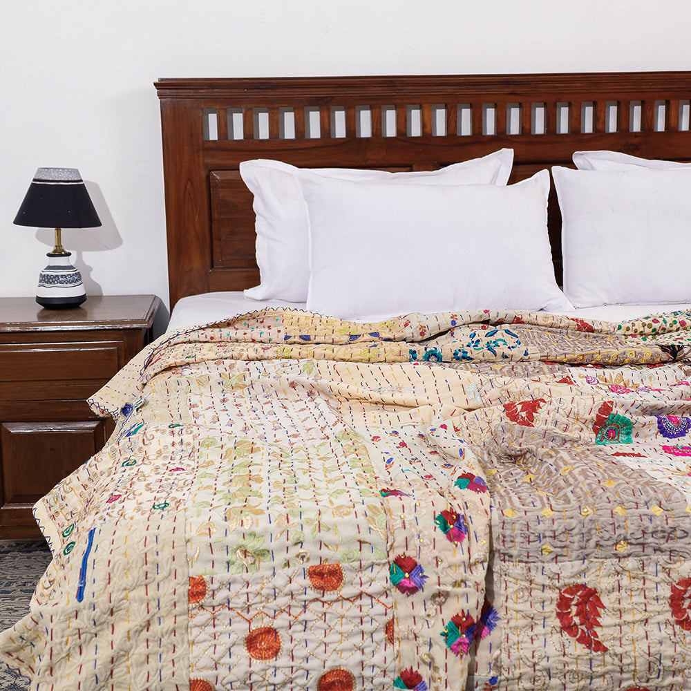 Khambadiya Patchwork Cotton Quilt / Gudri / Blanket (105 x 91 in)
