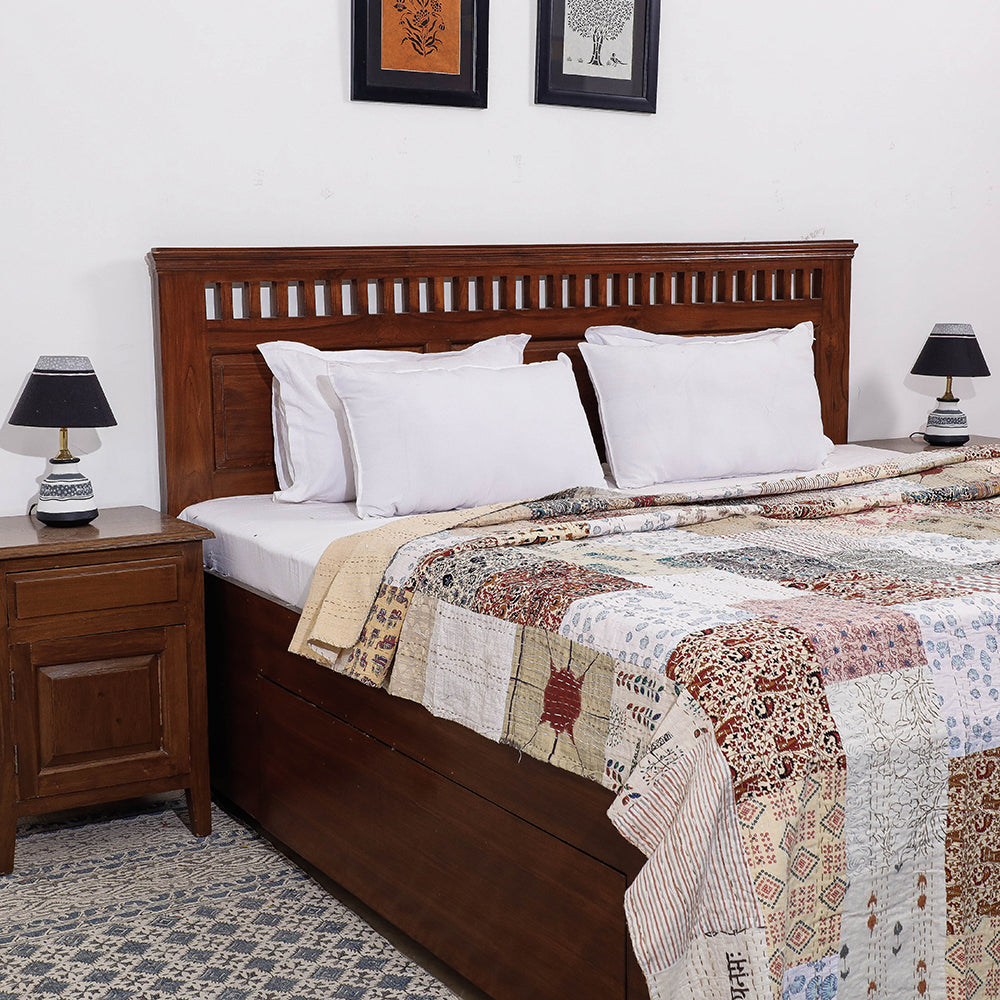 Khambadiya Patchwork Cotton Quilt / Gudri / Blanket (105 x 91 in)