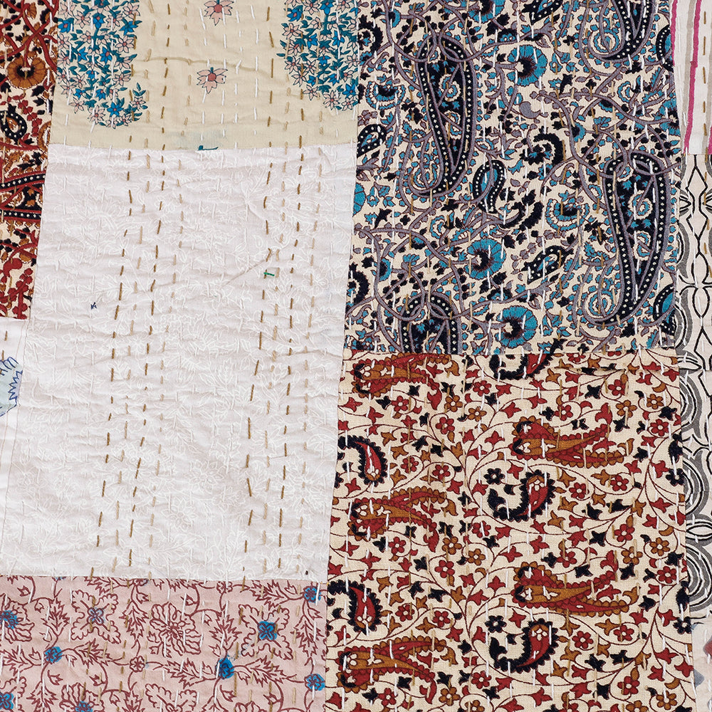 Khambadiya Patchwork Cotton Quilt / Gudri / Blanket (105 x 91 in)