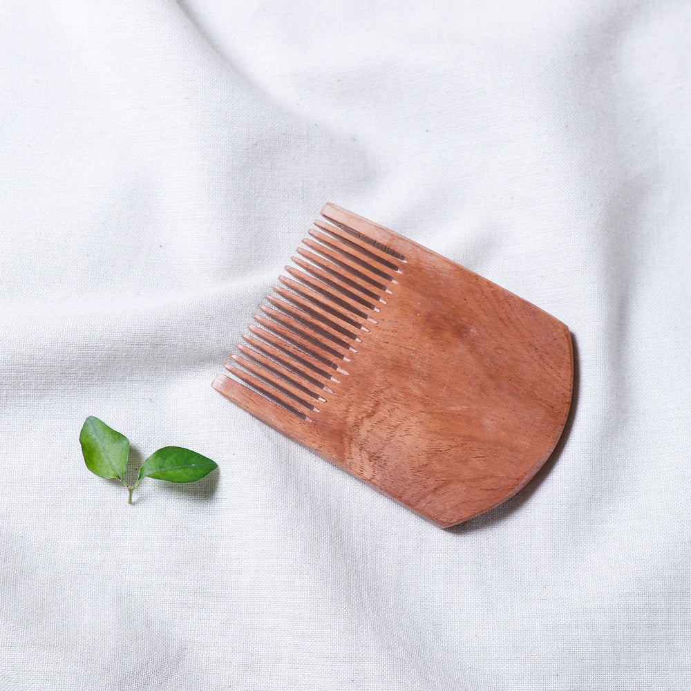 Hand Carved Natural Neem Wood Comb (Small)