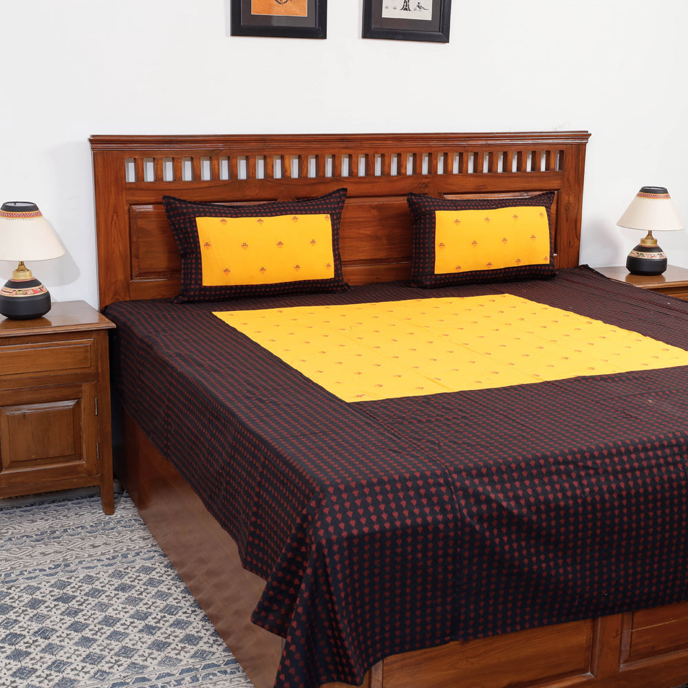 Jacquard Patchwork Cotton Double Bed Cover with Pillow Covers (106 x 83 in)