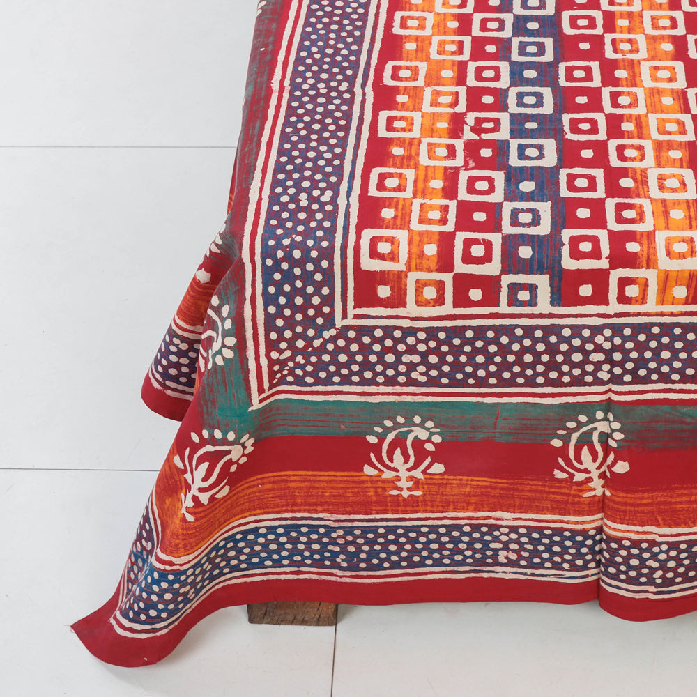 Hand Block Printed Cotton Double Bed Cover with Pillow Covers (108 x 90 in)