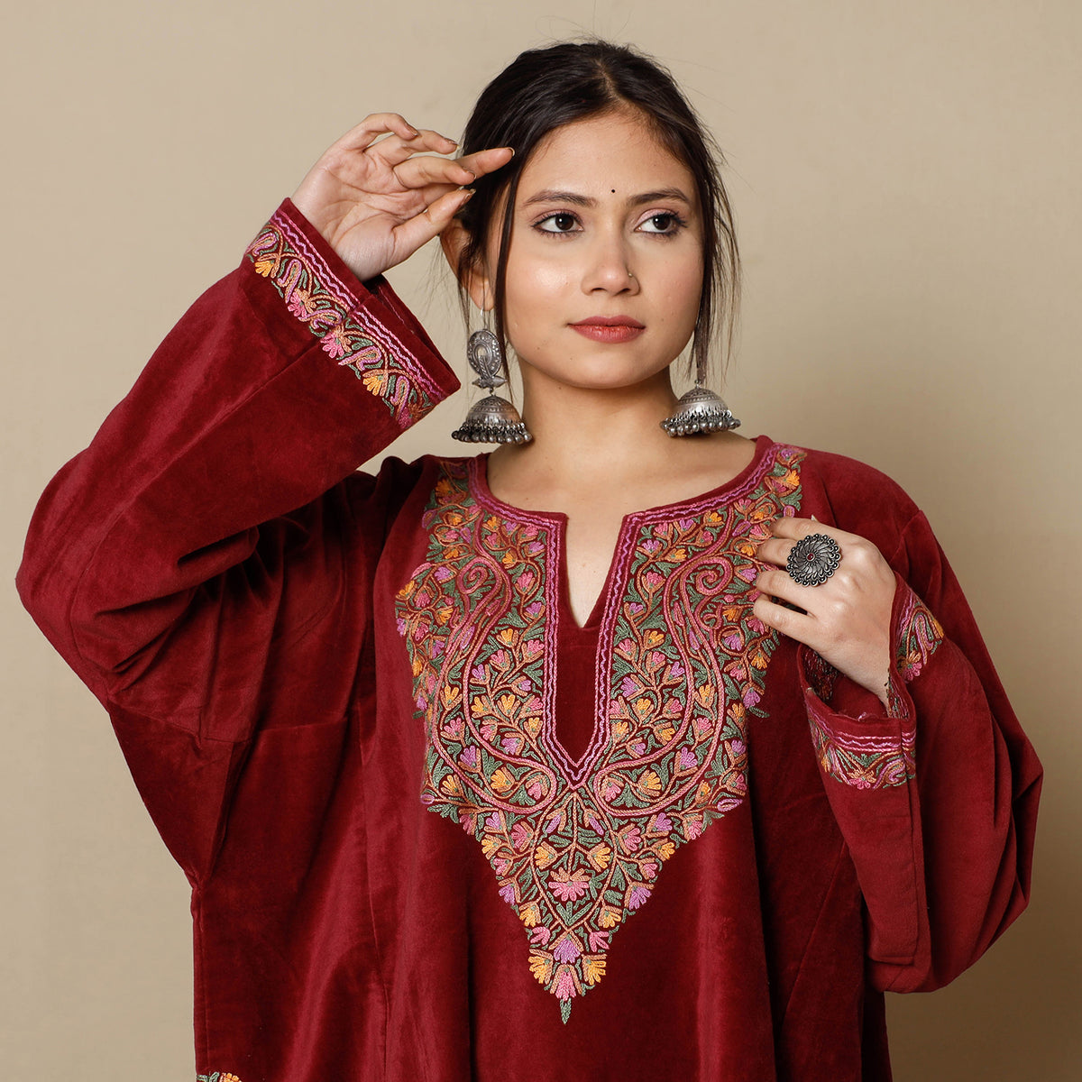 Aari Embroidery Kashmiri Velvet Pheran