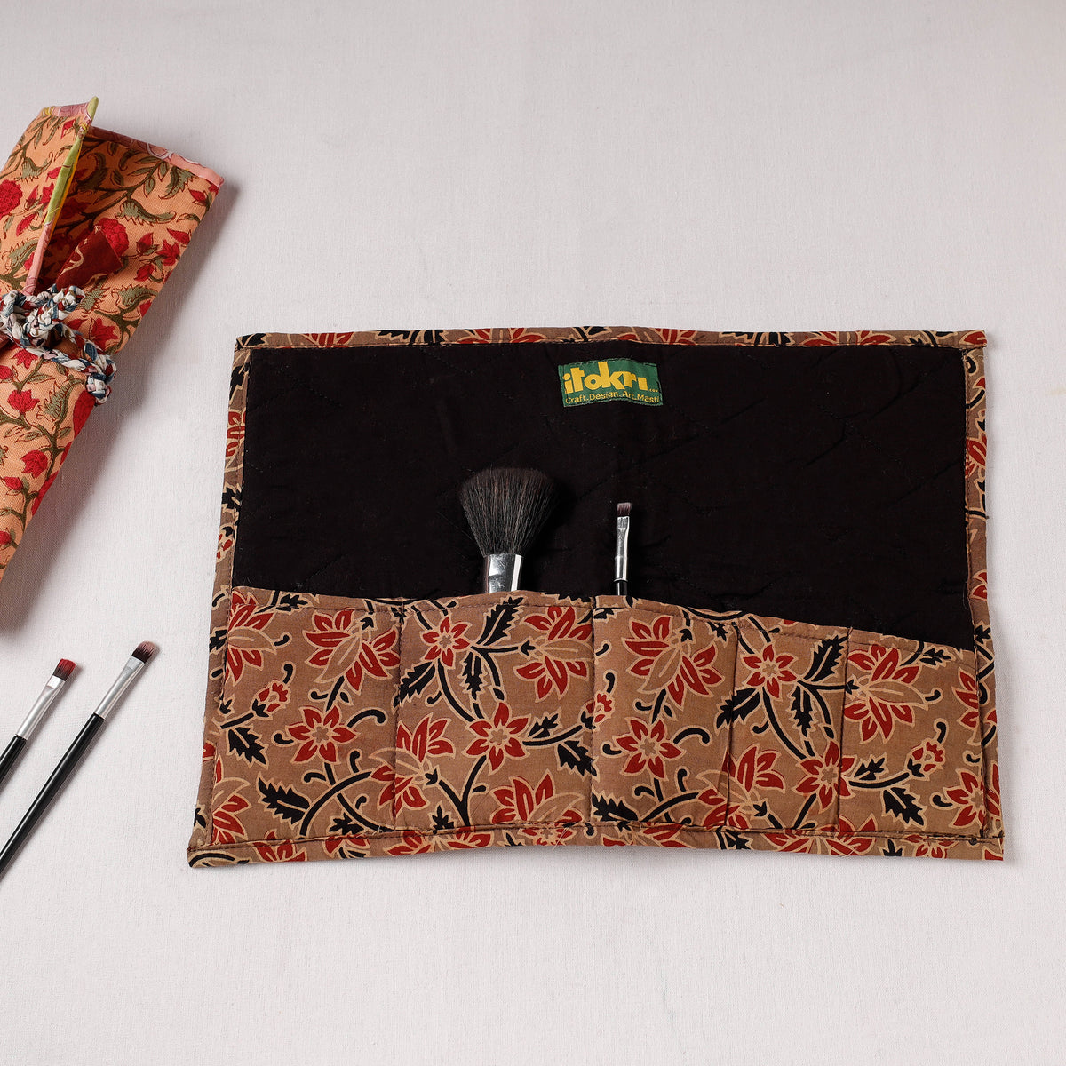 Multipurpose Segmented Storage Wrap Pouch/Case