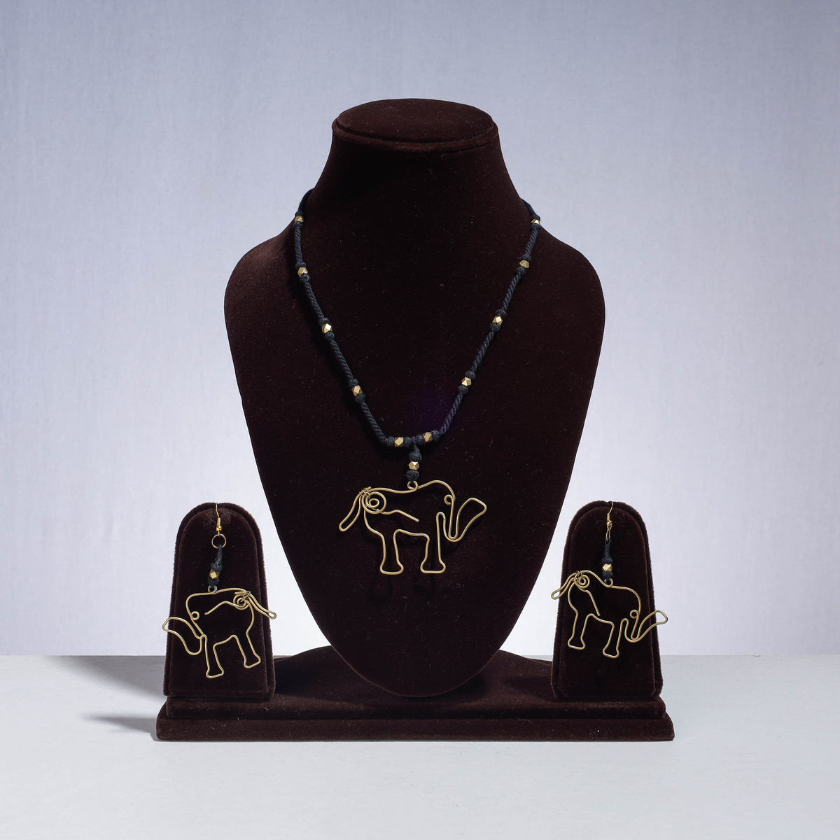 Handmade Patwa Threadwork Brass Necklace Set
