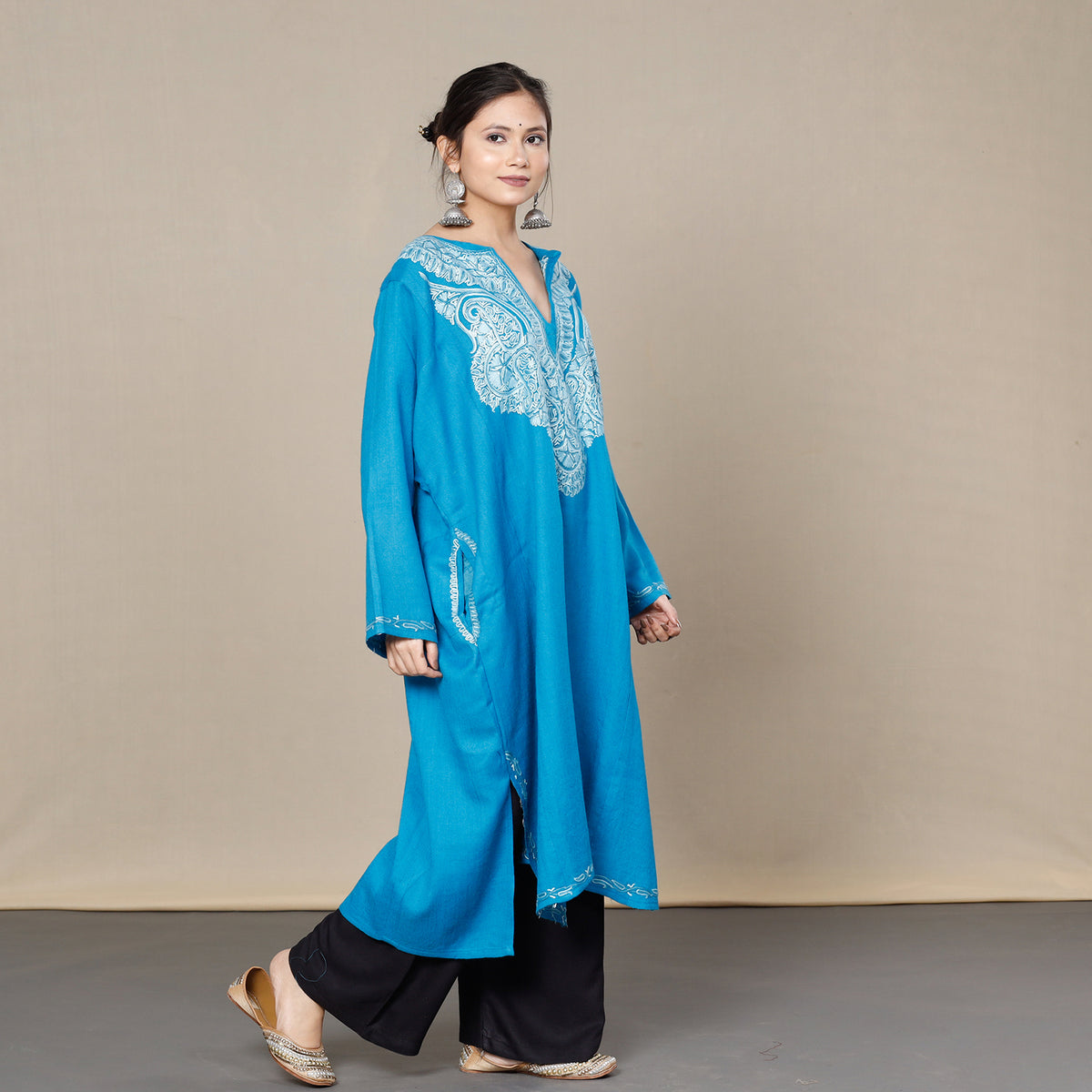 Azure Blue Aari Embroidery Kashmiri Merino Wool Pheran