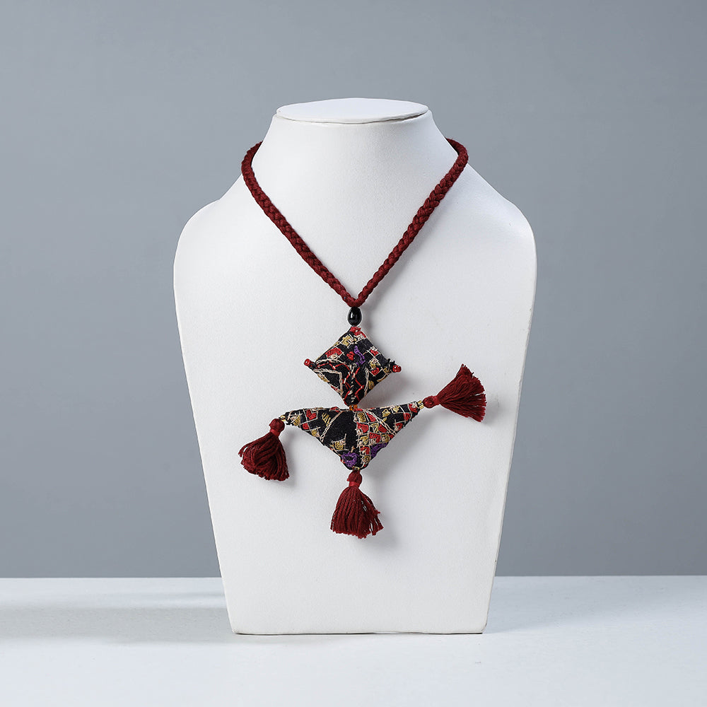 Kutch Pakko Embroidery Necklace by Qasab
