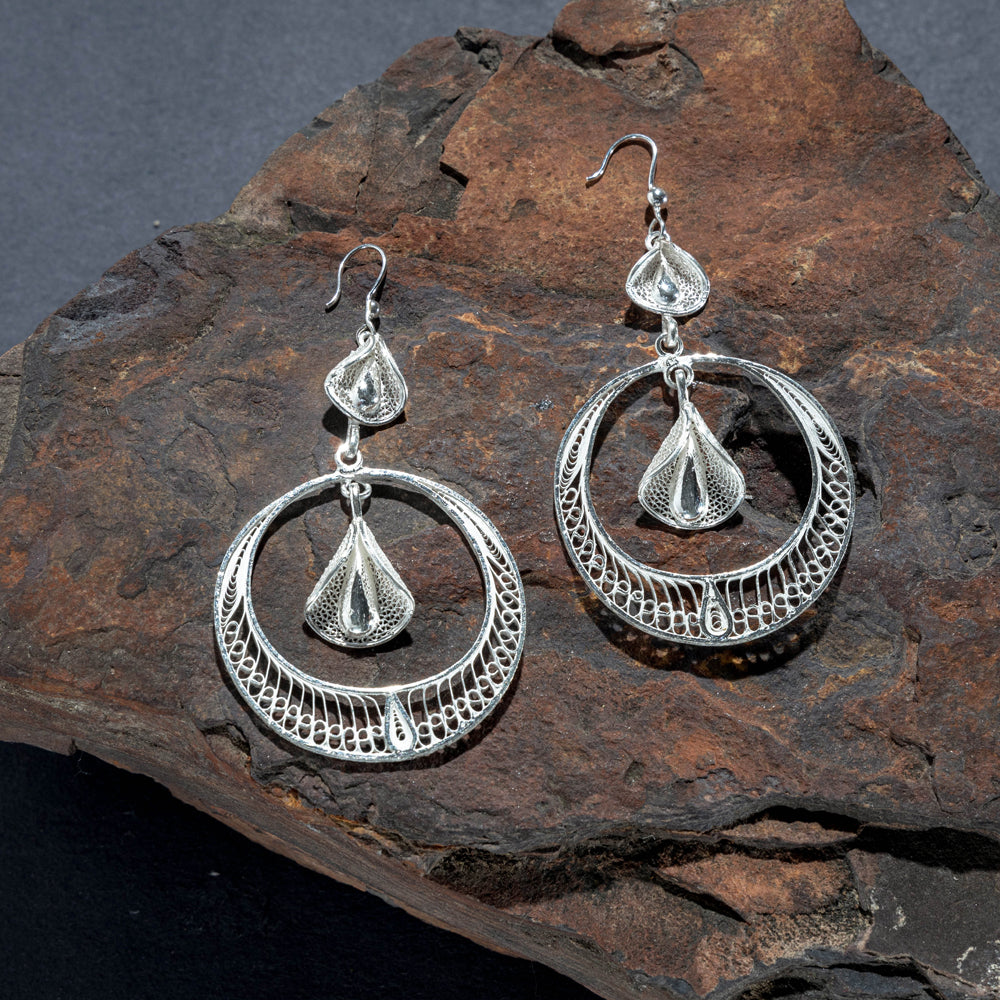Itokri on sale silver earrings